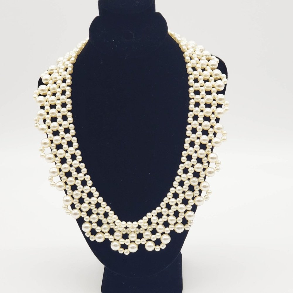 Pearl looking necklace